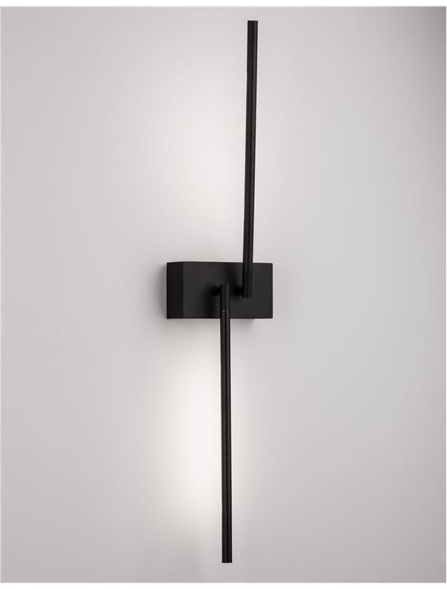 RACCIO Black Metal & Acrylic LED 9.2 Watt 230 Volt 560Lm 3000K IP20 L: 6 W: 12 H: 74 cm
