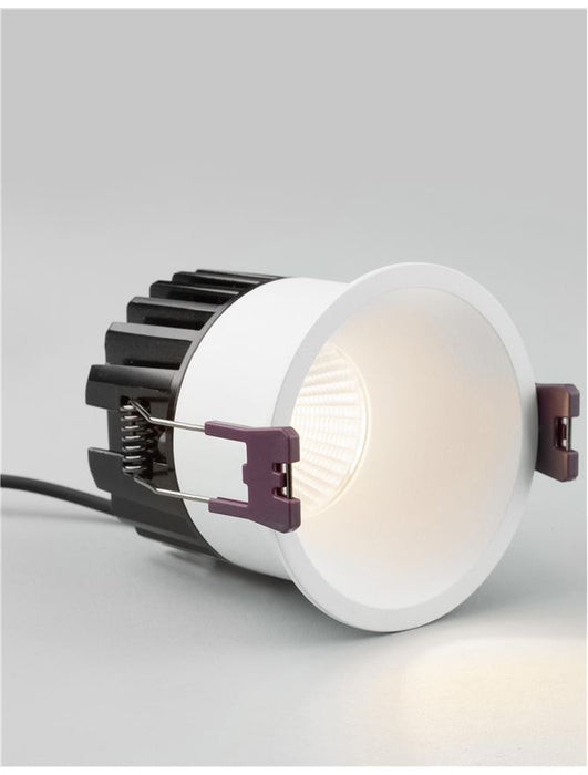 BLADE White Aluminium LED 12 Watt 720Lm 3000K Beam 38o IP65 D: 7.8 H: 7.5 cm