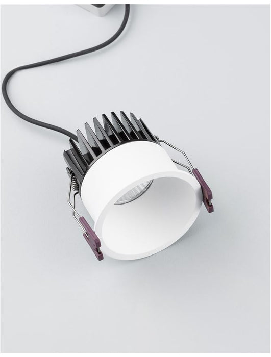 BLADE White Aluminium LED 12 Watt 720Lm 3000K Beam 38o IP65 D: 7.8 H: 7.5 cm