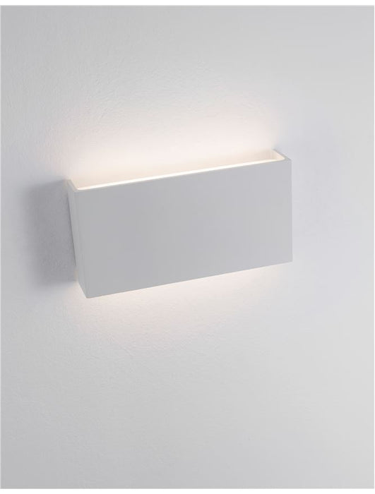 MILE White Aluminium & Glass LED 2x5 Watt 550Lm 3000K CRI>80 100-240 Volt Beam Angle 102° IP54 Light Up & Down L: 18 W: 3.5 H: 9 cm