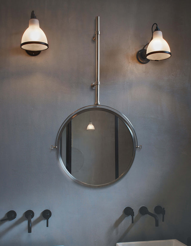 Lampe Gras N°304 Bathroom