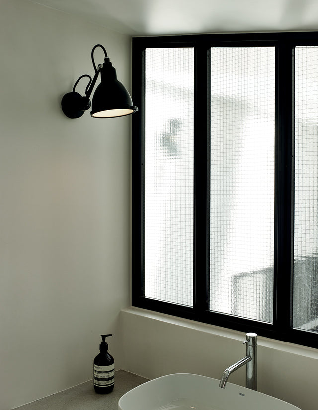 Lampe Gras N°304 Bathroom