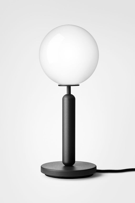 Miira Table