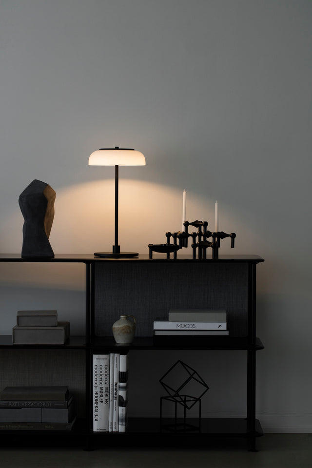 Blossi Table