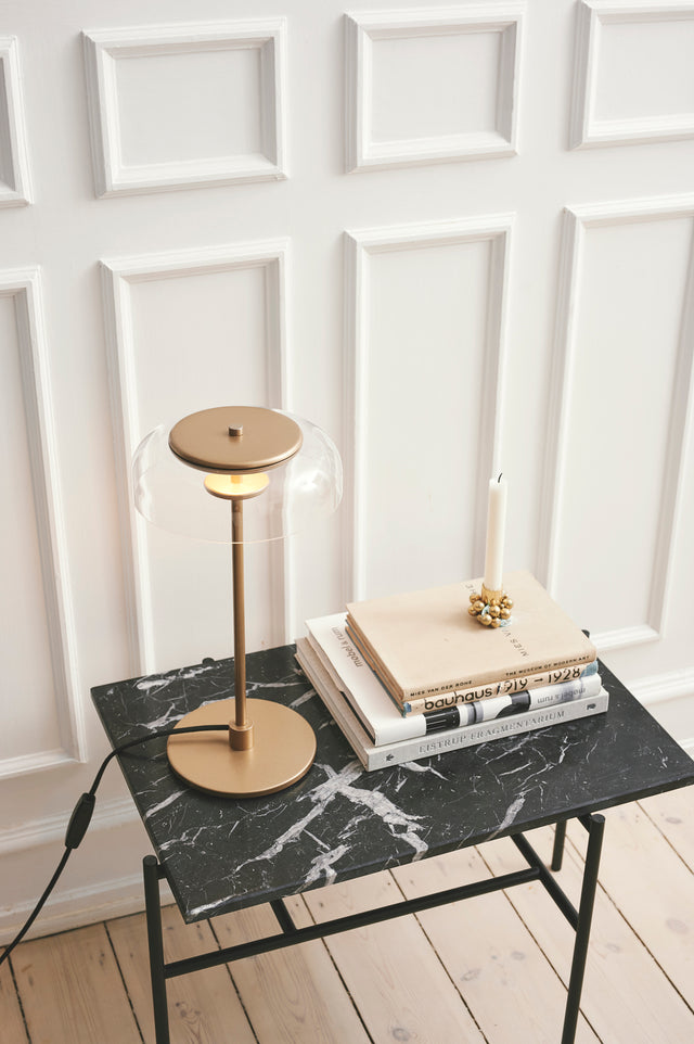 Blossi Table