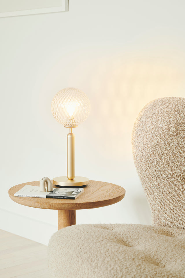Miira Table